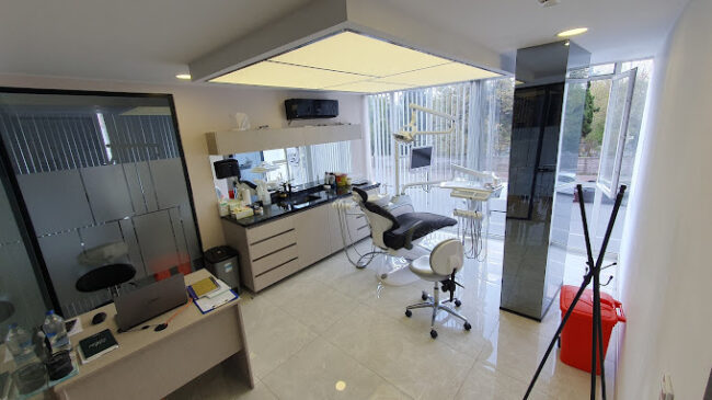 İstanbul Diş Hekimi İstanbul Diş Kliniği